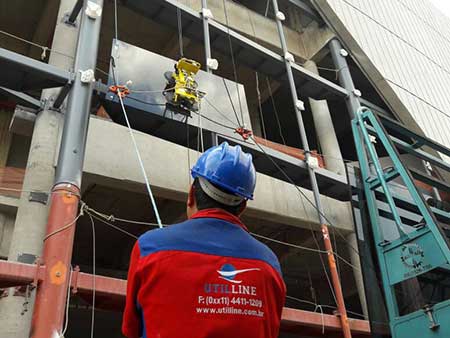 Power Center Regente Feijó